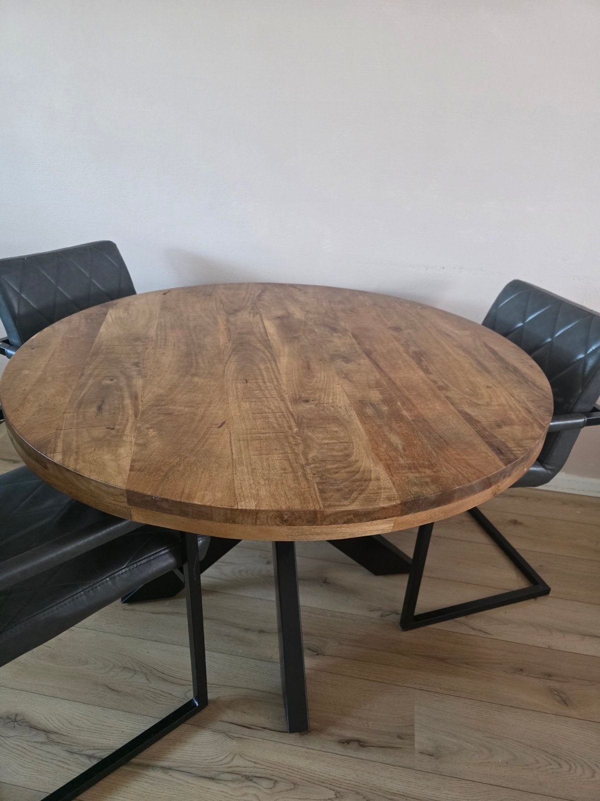 ronde mangohouten tafel 120cm, Huis en Inrichting, Tafels | Eettafels, Rond, Ophalen of Verzenden, Vier personen, 100 tot 150 cm
