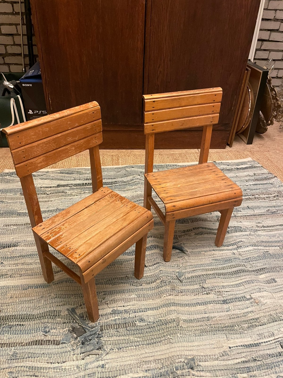 2x houten kinderstoeltje poppenstoelen, Kinderen en Baby's, Kinderkamer | Tafels en Stoelen, Ophalen, Stoel(en)