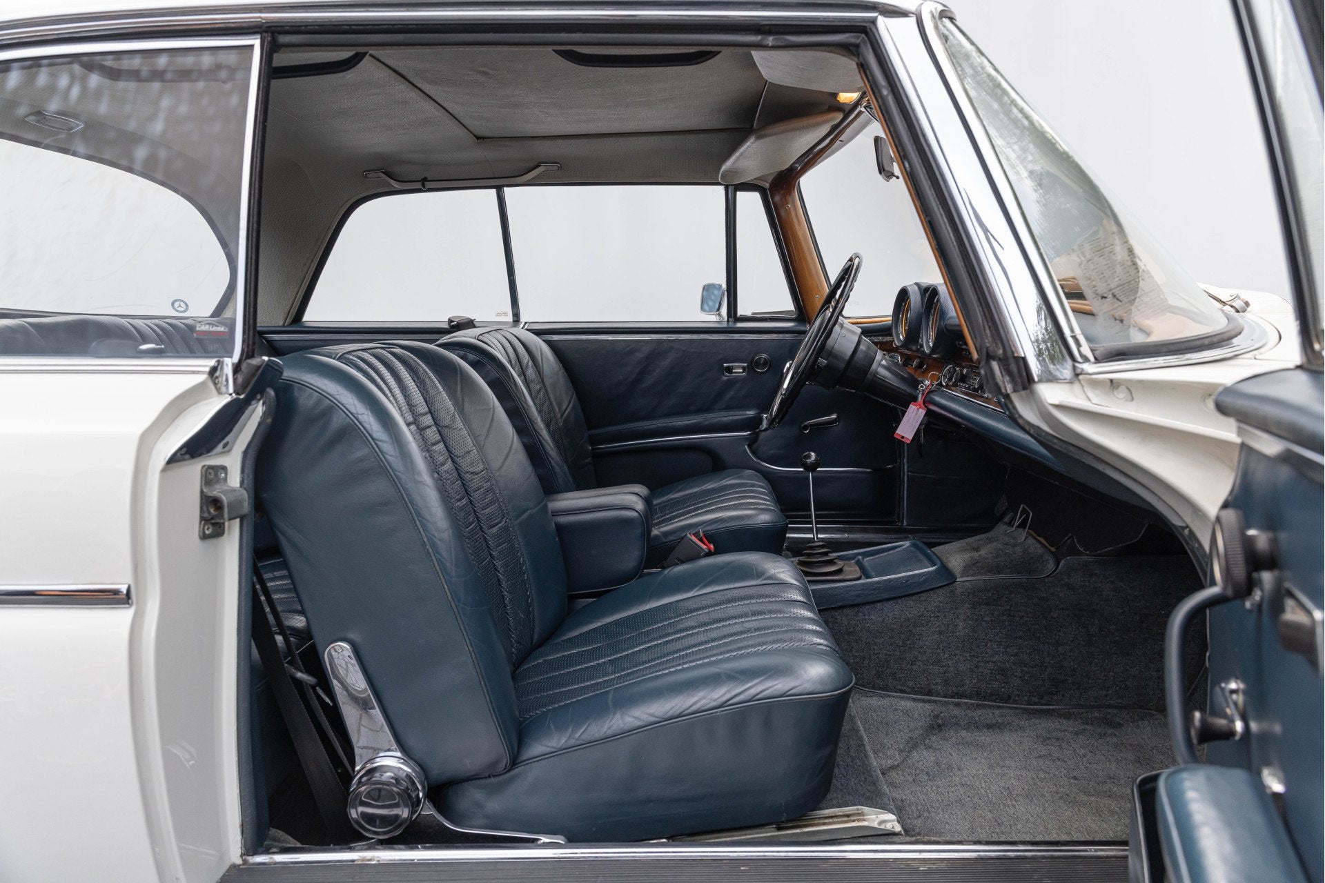 Mercedes-Benz 200-serie 280 SE Coupe (bj 1969), foto 4