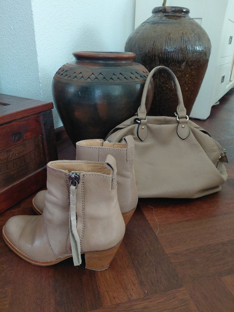 ACNE PISTOLS beige/taupe perfecte staat ! 38, ACNE, Beige, Lage of Enkellaarzen, Ophalen of Verzenden