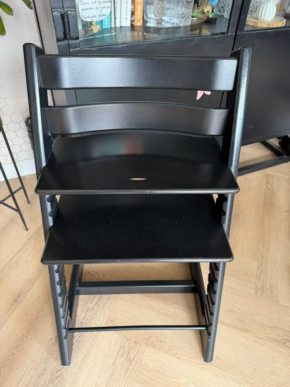 Zeer nette Stokke Tripp Trapp Zwart Black, Kinderen en Baby's, Kinderstoelen, Ophalen, Zo goed als nieuw, Meegroeistoel