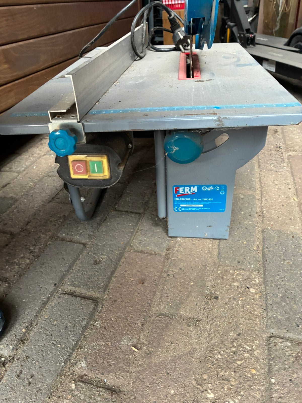Tafel zaag, Doe-het-zelf en Verbouw, Gereedschap | Zaagmachines, Ophalen, Gebruikt, Cirkelzaag, 600 tot 1200 watt