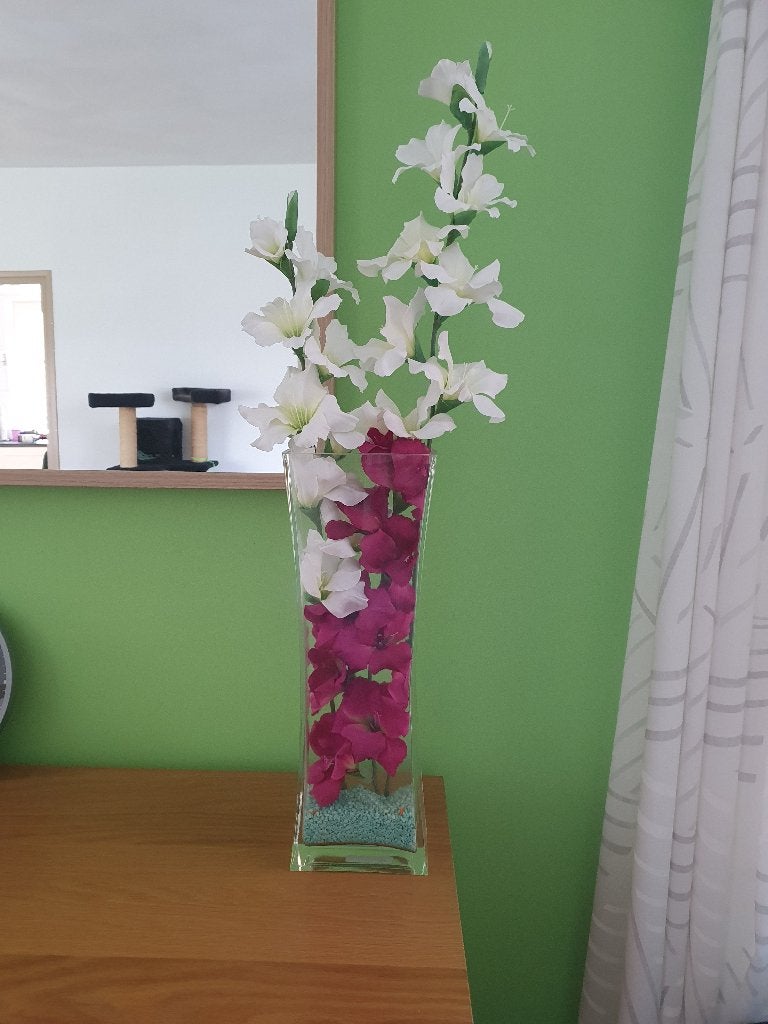 Glazen vaas met kunst bloemen, Huis en Inrichting, Woonaccessoires | Vazen, Overige kleuren, 45 cm, Ophalen of Verzenden, Glas