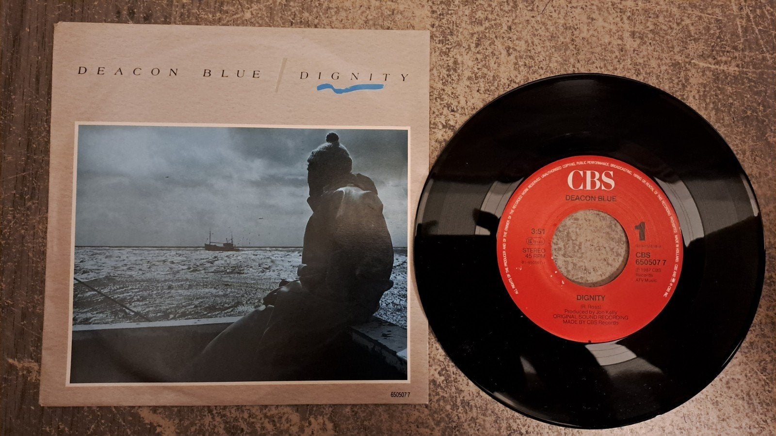 Deacon blue  - dignity, Gebruikt, 7 inch, Pop, Fotohoes