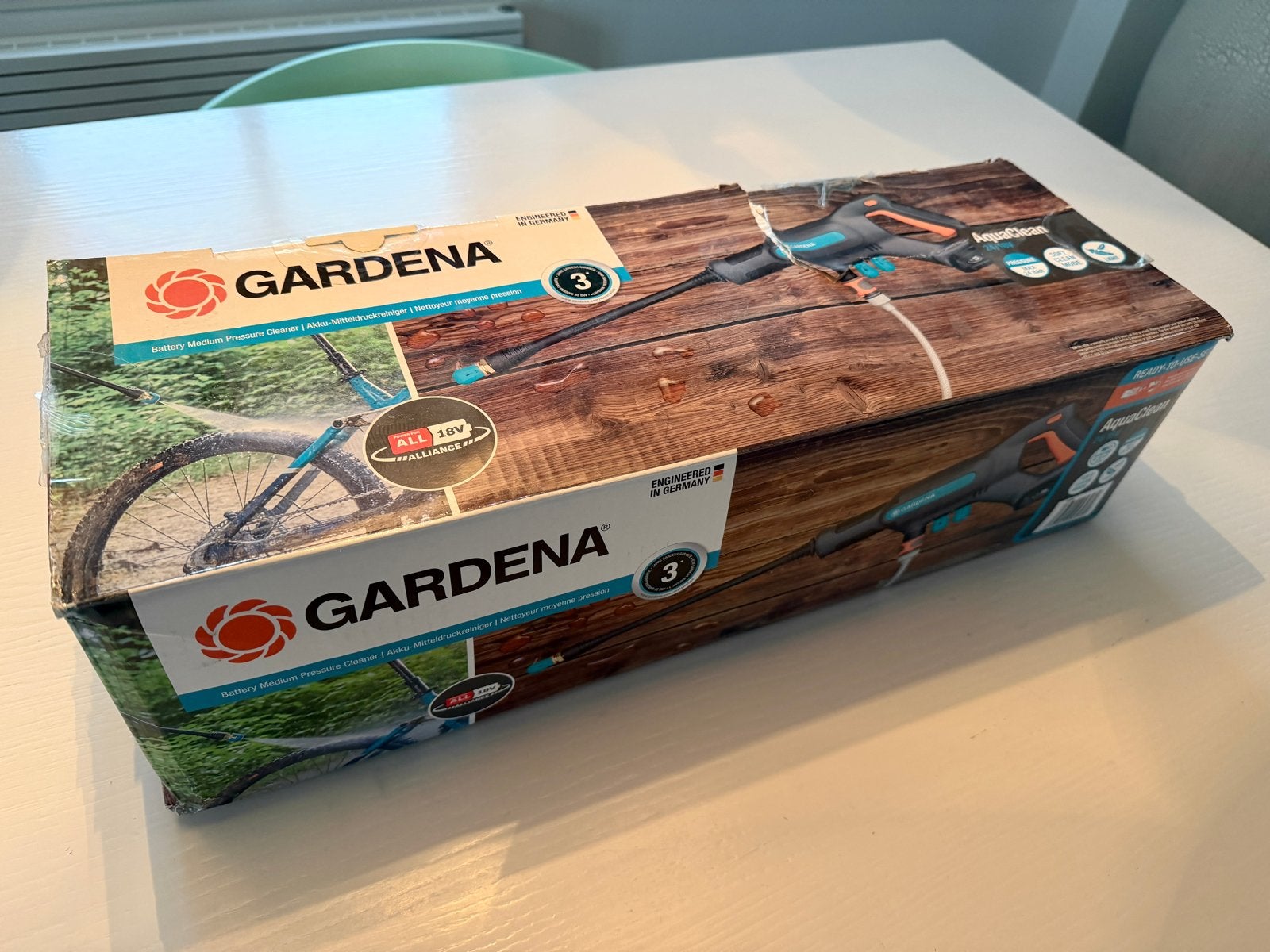 Gardena AquaClean Accu Medium Druk Reiniger, Ophalen, Zo goed als nieuw, Accu, Gardena