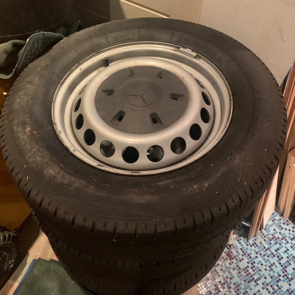 Mercedes  sprinter reserve wielen, Ophalen, Gebruikt
