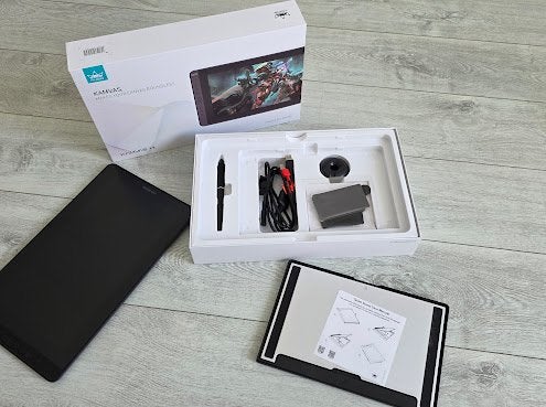 Huion Kamvas 13 Tekentablet - Nieuwstaat met bon (2024), Ophalen of Verzenden, Zo goed als nieuw, Bedraad
