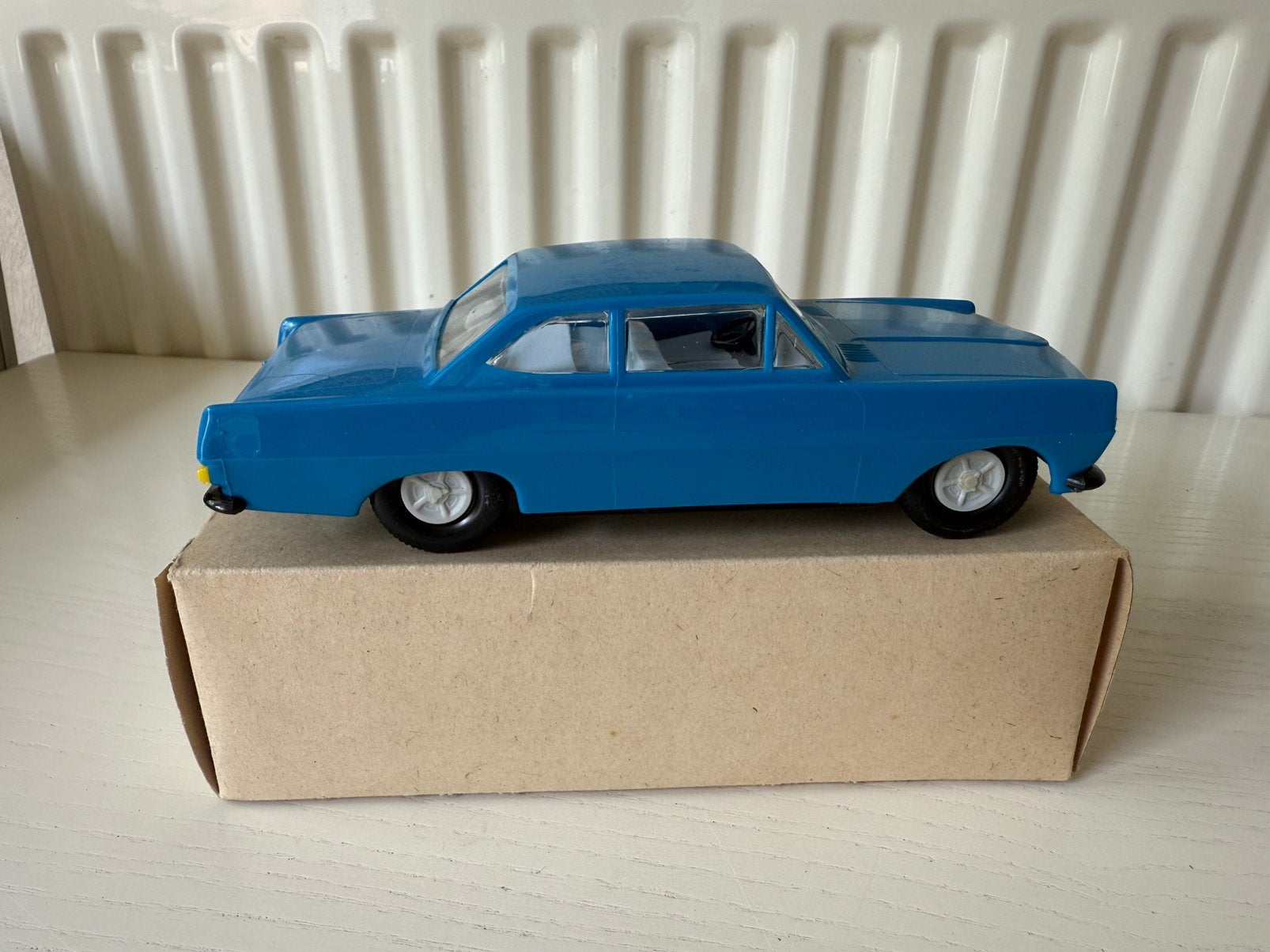 Opel Rekord - Plasticart - DDR - schaal 1:30, Ophalen of Verzenden, Zo goed als nieuw, Auto