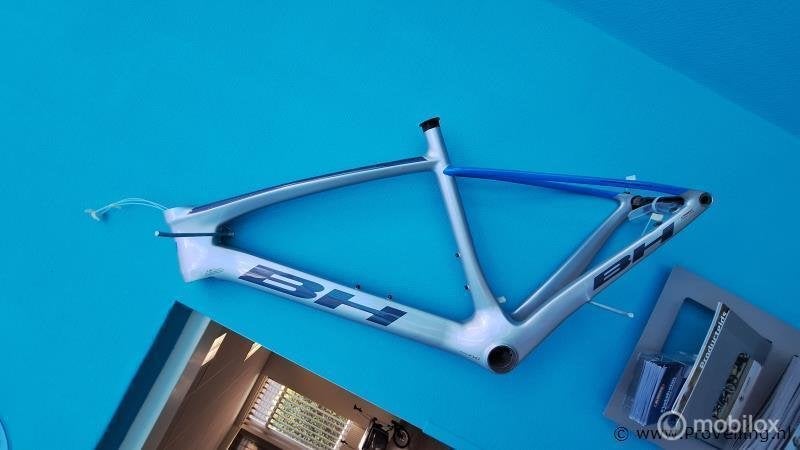 Online Veiling: BH Racefiets frame, Fietsen en Brommers, Nieuw
