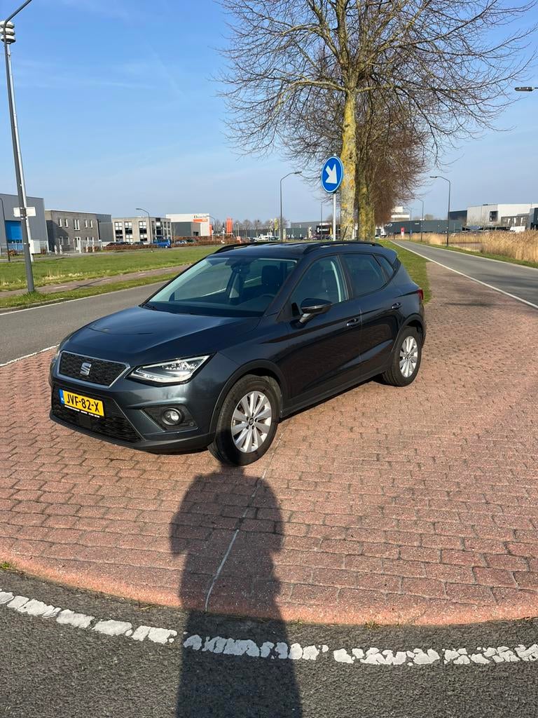 Seat Arona 1.0 TSI 110pk 2021 Grijs, Voorwielaandrijving, Bluetooth, Stof, Handgeschakeld