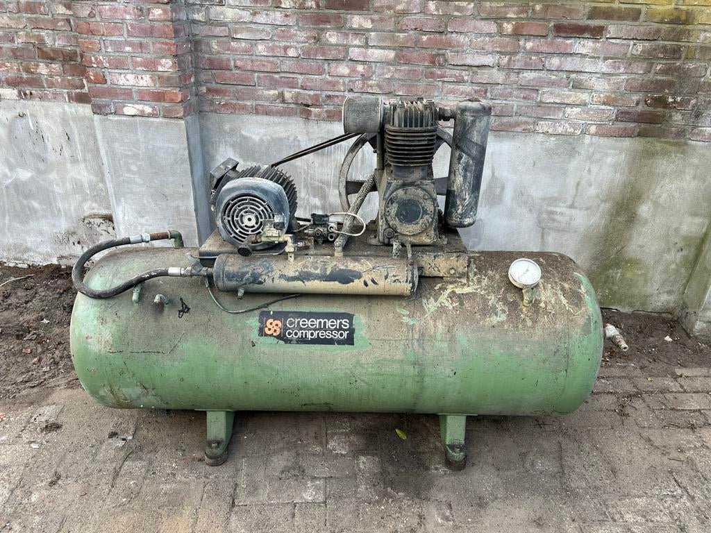 Creemers Compressor 500 liter 10 bar 380V opknapper, Doe-het-zelf en Verbouw, Compressors, Ophalen, Creemers, Gebruikt, 400 tot 800 liter/min