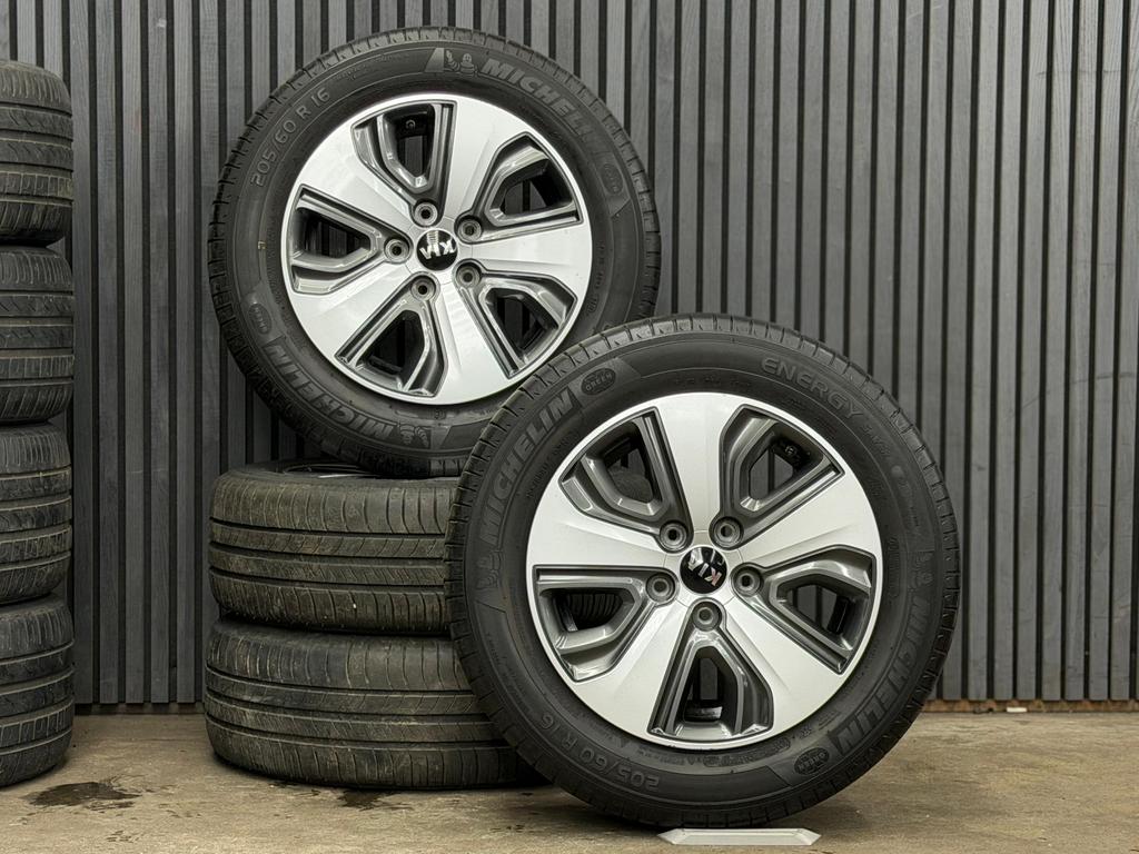 16 inch kia niro Zomerset michelin 7mm €499,-, Auto-onderdelen, Banden en Velgen, Banden en Velgen, Zomerbanden, Nieuw, Ophalen