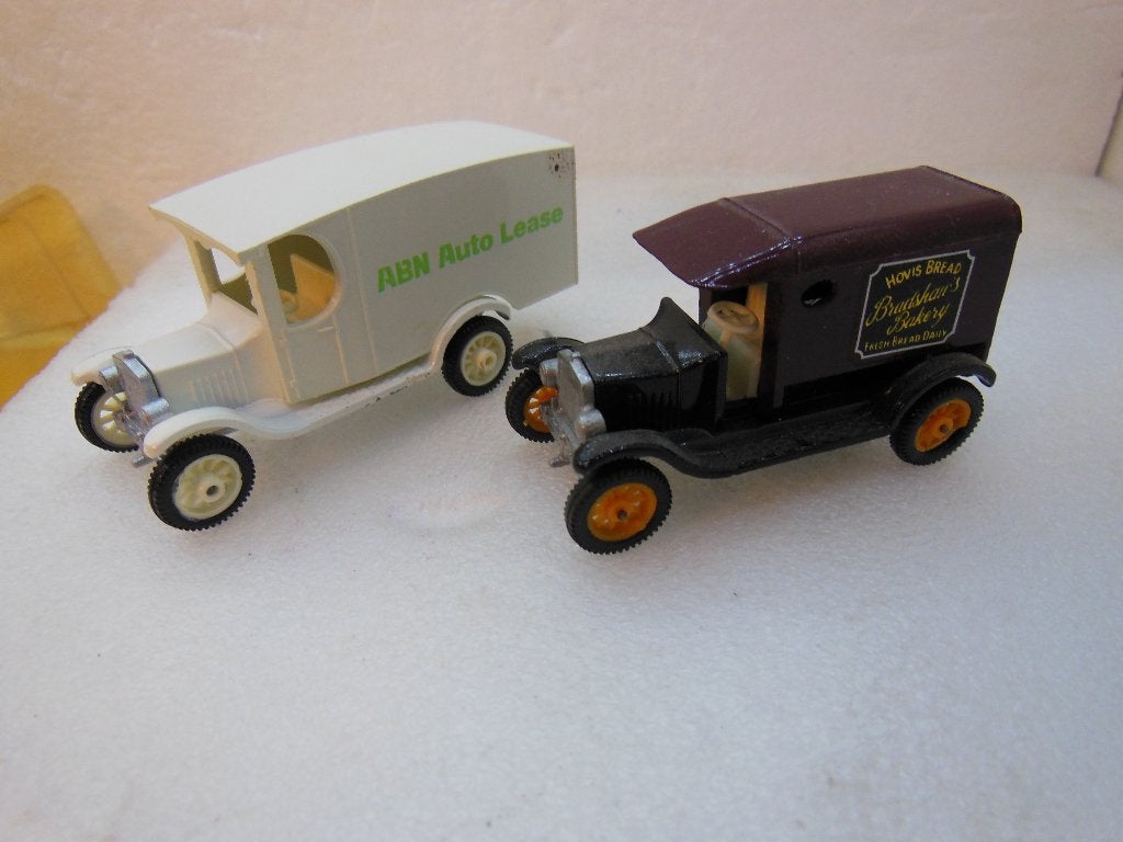 T -FORD  - 2x in doosje - 1:72 - Efsi -   ZGAN, Ophalen of Verzenden, Zo goed als nieuw, Auto, Efsi