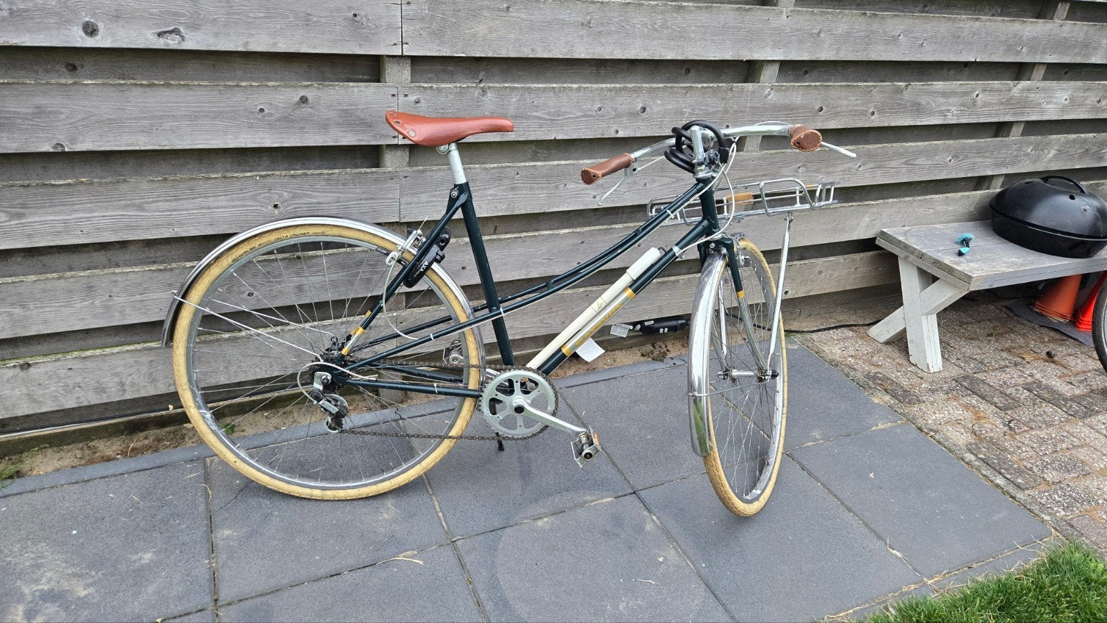 Batavus stadsfiets met voordrager, Fietsen en Brommers, Fietsen | Dames | Damesfietsen, Ophalen of Verzenden, Gebruikt, Batavus