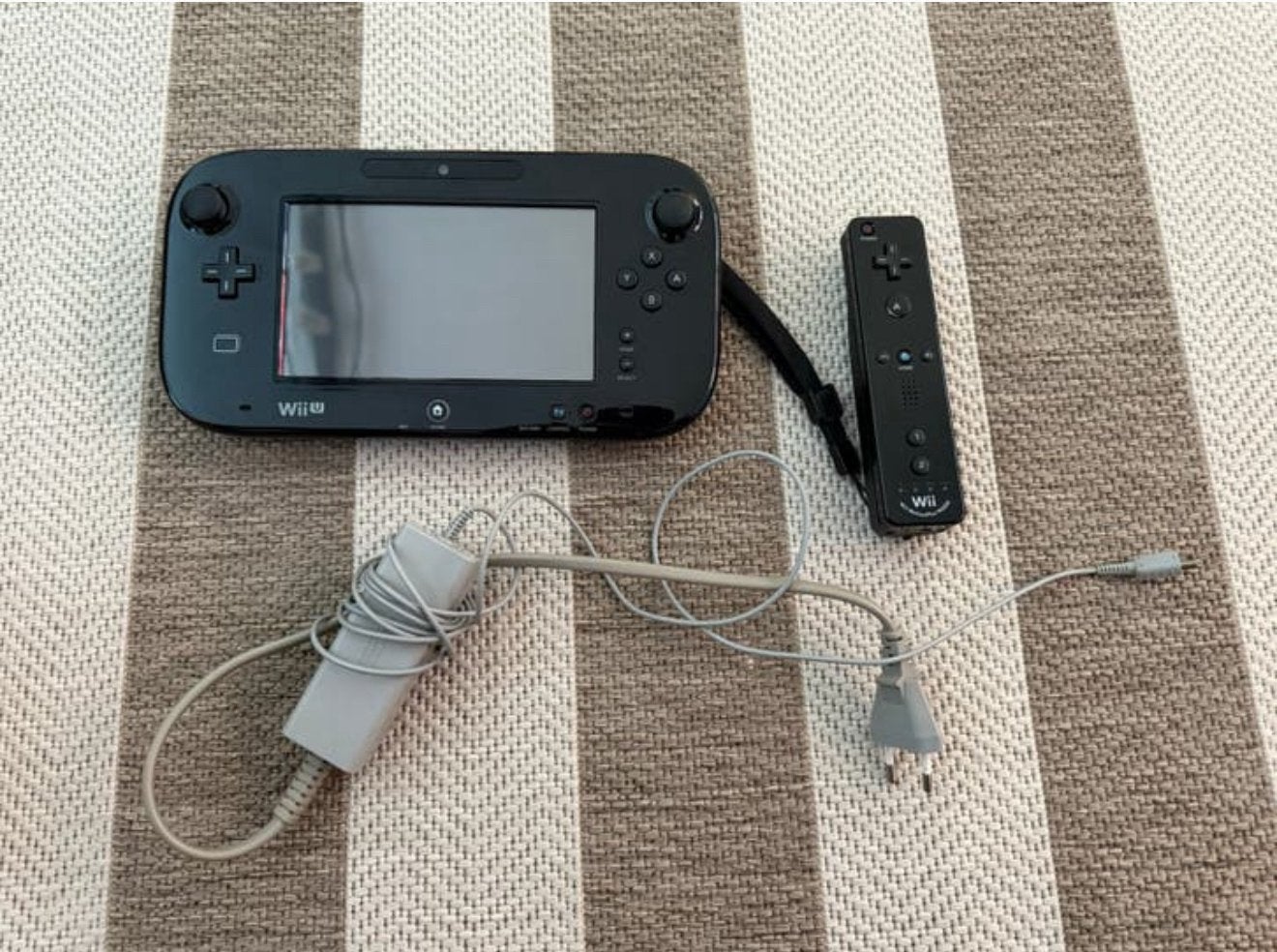 WiiU gamepad + controller (ZIE BESCHRIJVING), Spelcomputers en Games, Spelcomputers | Nintendo Wii U, Ophalen of Verzenden, Zo goed als nieuw