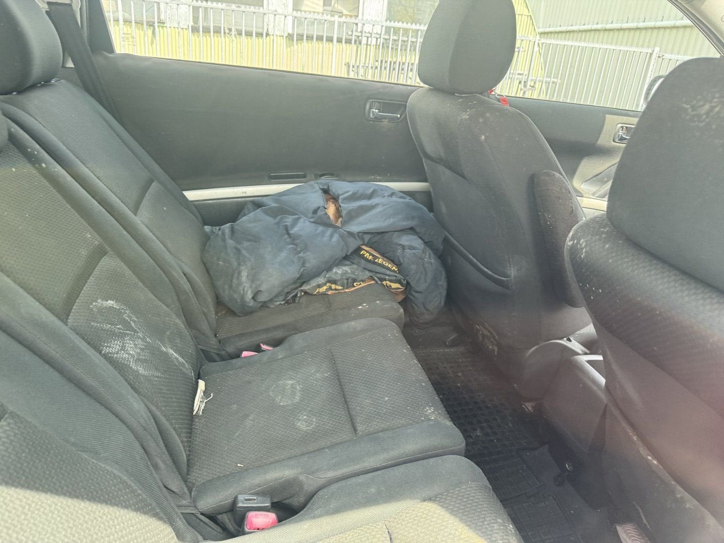 Foto 10 van Toyota Corolla Verso 2.0 D 2005 veel onderdelen voorradig