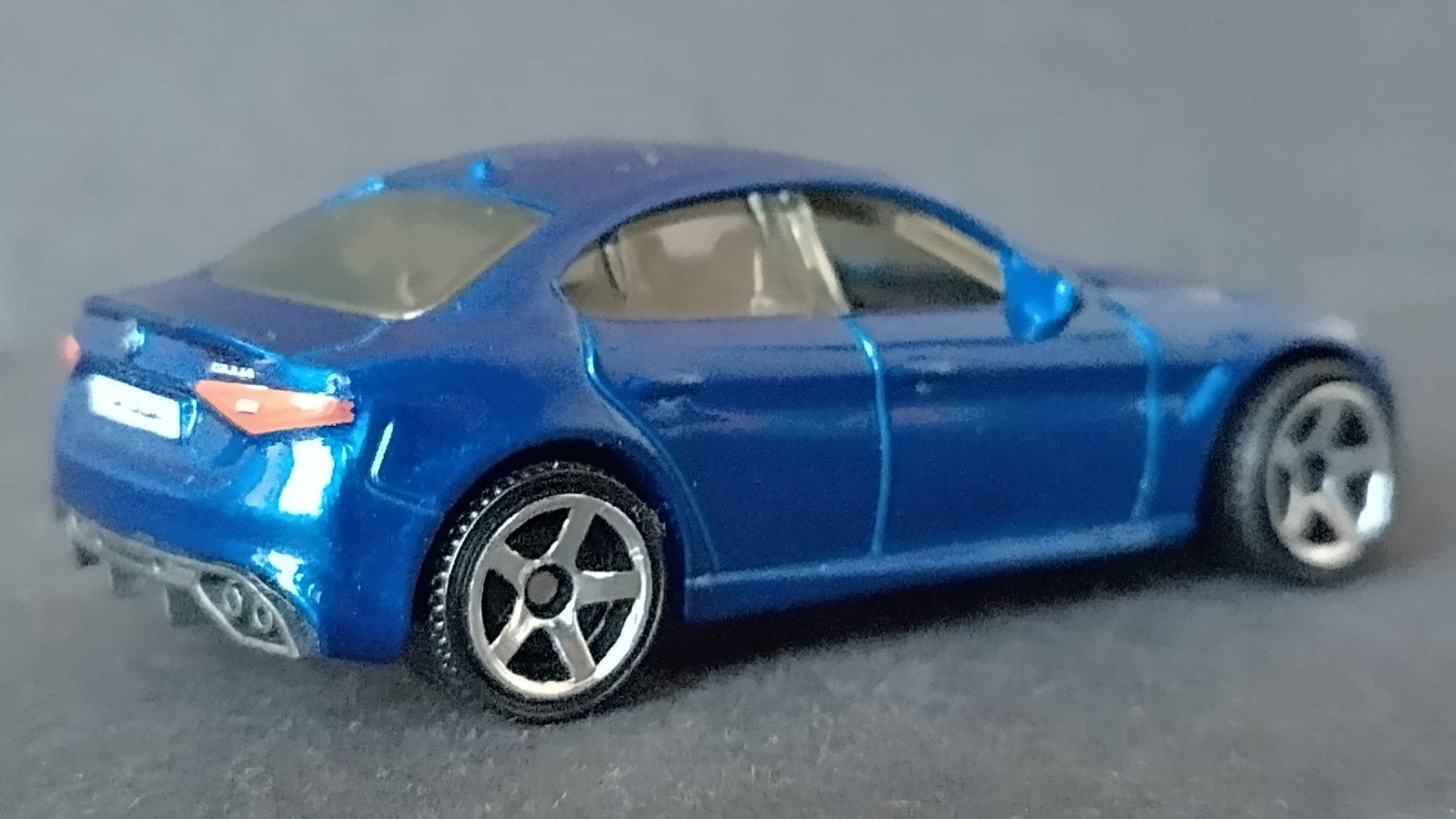 Alfa Romeo Giulia blue 3inch Matchbox Pol, Auto, ., Nieuw, Ophalen of Verzenden