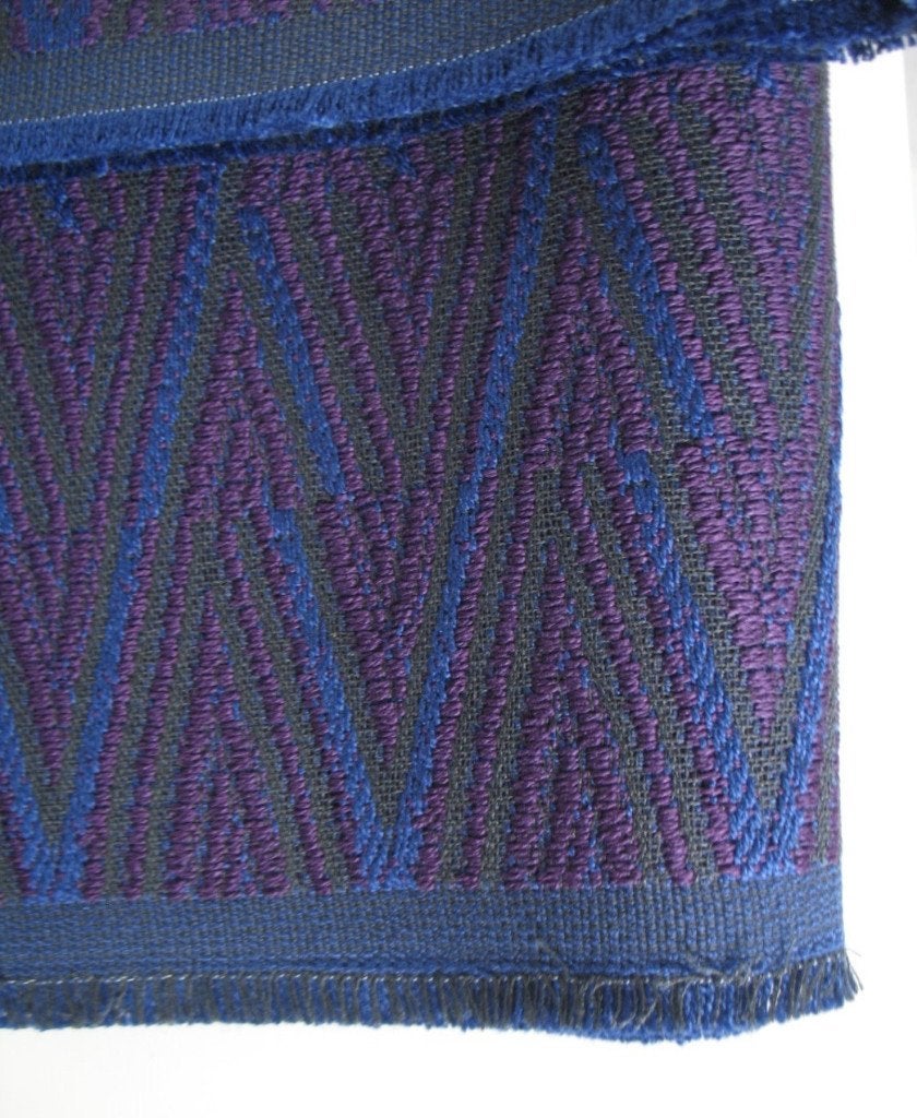 STOF VOOR DESIGN: Meubelstof paars blauw patroon; 1,75 meter, Overige materialen, 120 cm of meer, Paars, Nieuw