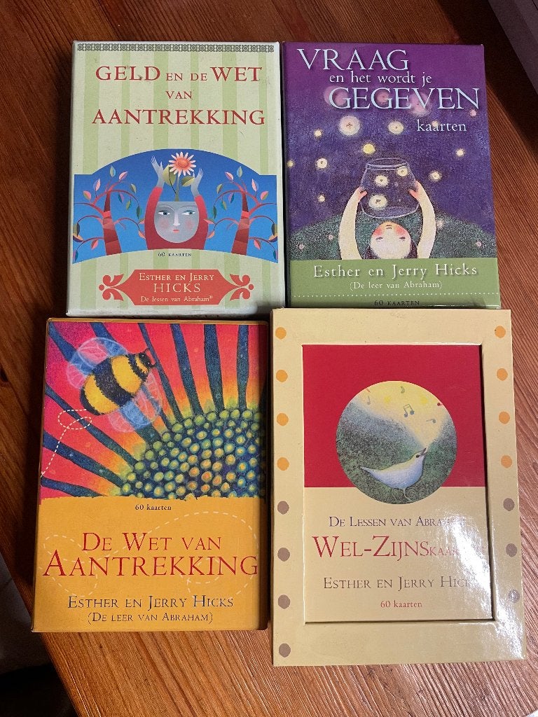 4 kaartendecks van Esther en Jerry Hicks, Spiritualiteit algemeen, Overige typen, Ophalen of Verzenden, Zo goed als nieuw