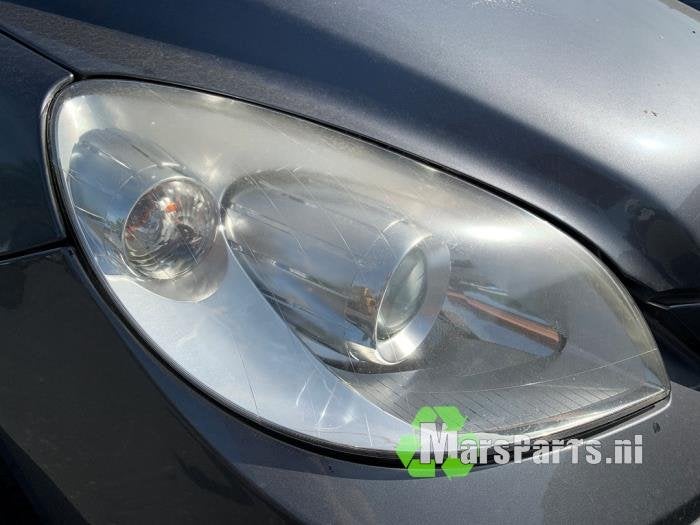 Koplamp rechts van een Mercedes B-Klasse, Gebruikt, -, Ophalen of Verzenden, -