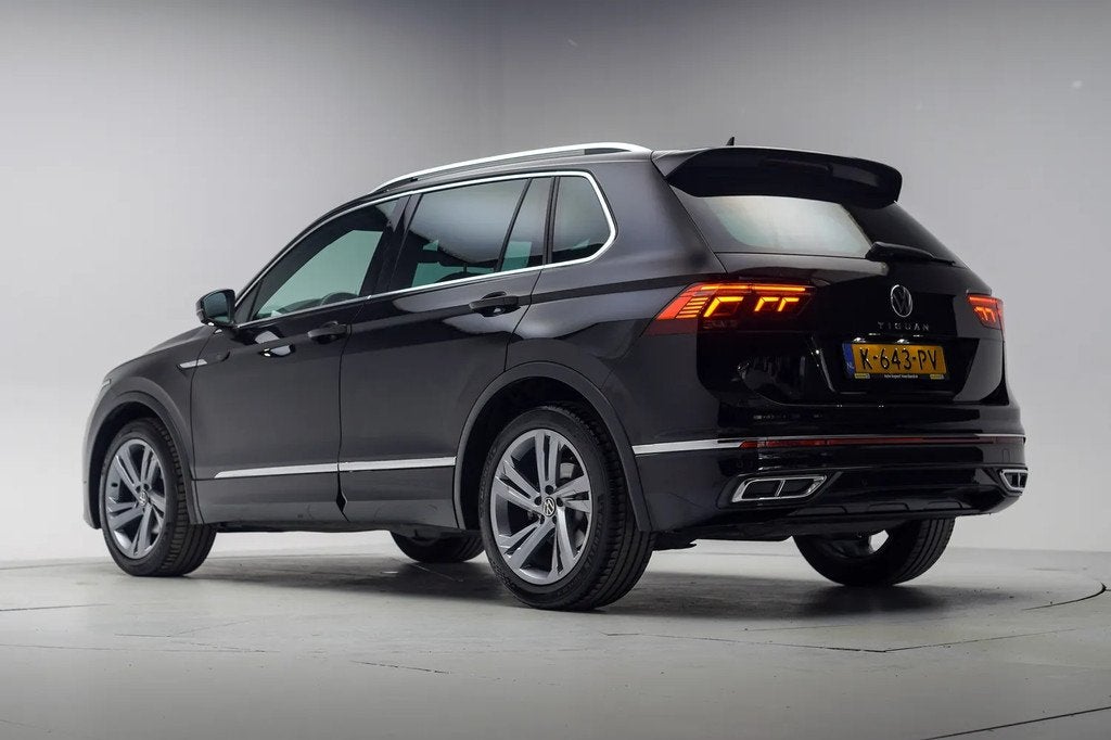 Volkswagen Tiguan 1.5 TSI R-Line Business+ Aut. [ Adapt.crui, Automaat, 1441 kg, 4 cilinders, 150 pk