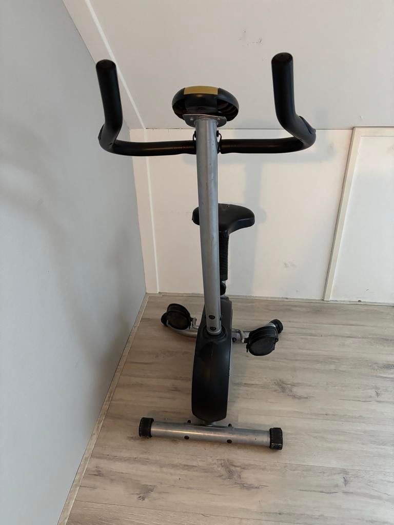 Hometrainer Modus met werkende sportcomputer, Ophalen, Gebruikt, Benen, Hometrainer