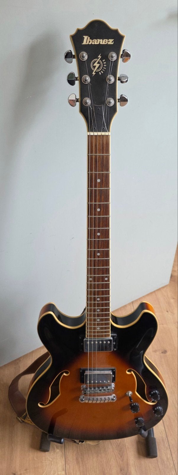 Ibanez AS73 elektrische gitaar, incl: Bogey ML-20R  versterk, Muziek en Instrumenten, Snaarinstrumenten | Gitaren | Elektrisch