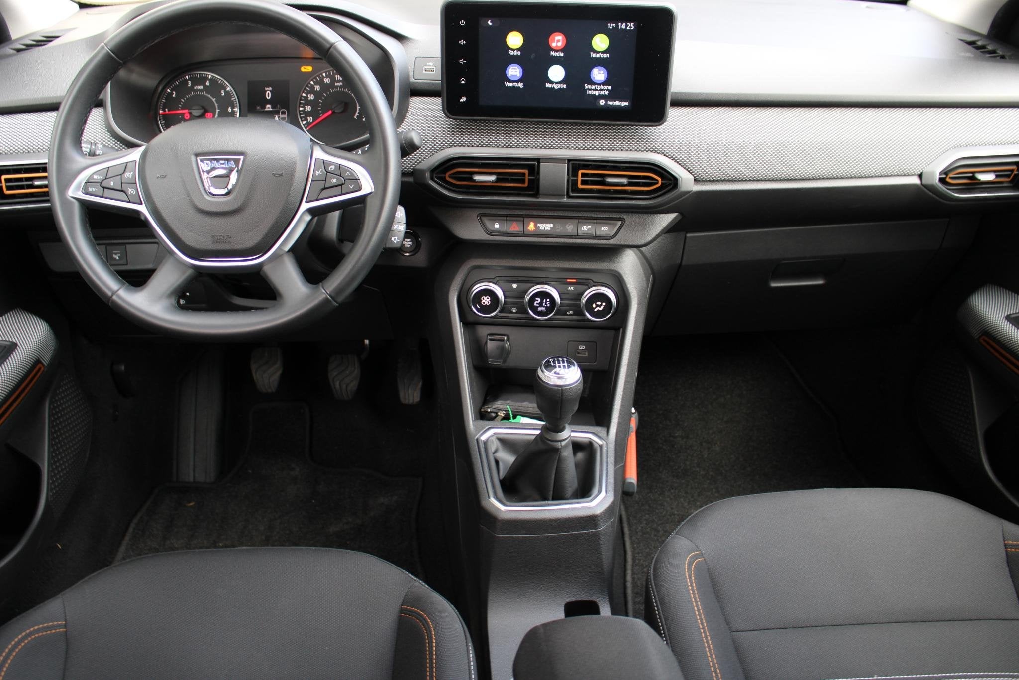 Dacia Sandero Stepway 1.0 TCe 90 Comfort | Airco | Cruise Co, Auto's, Dacia, Met garantie (alle), Zwart, Origineel Nederlands
