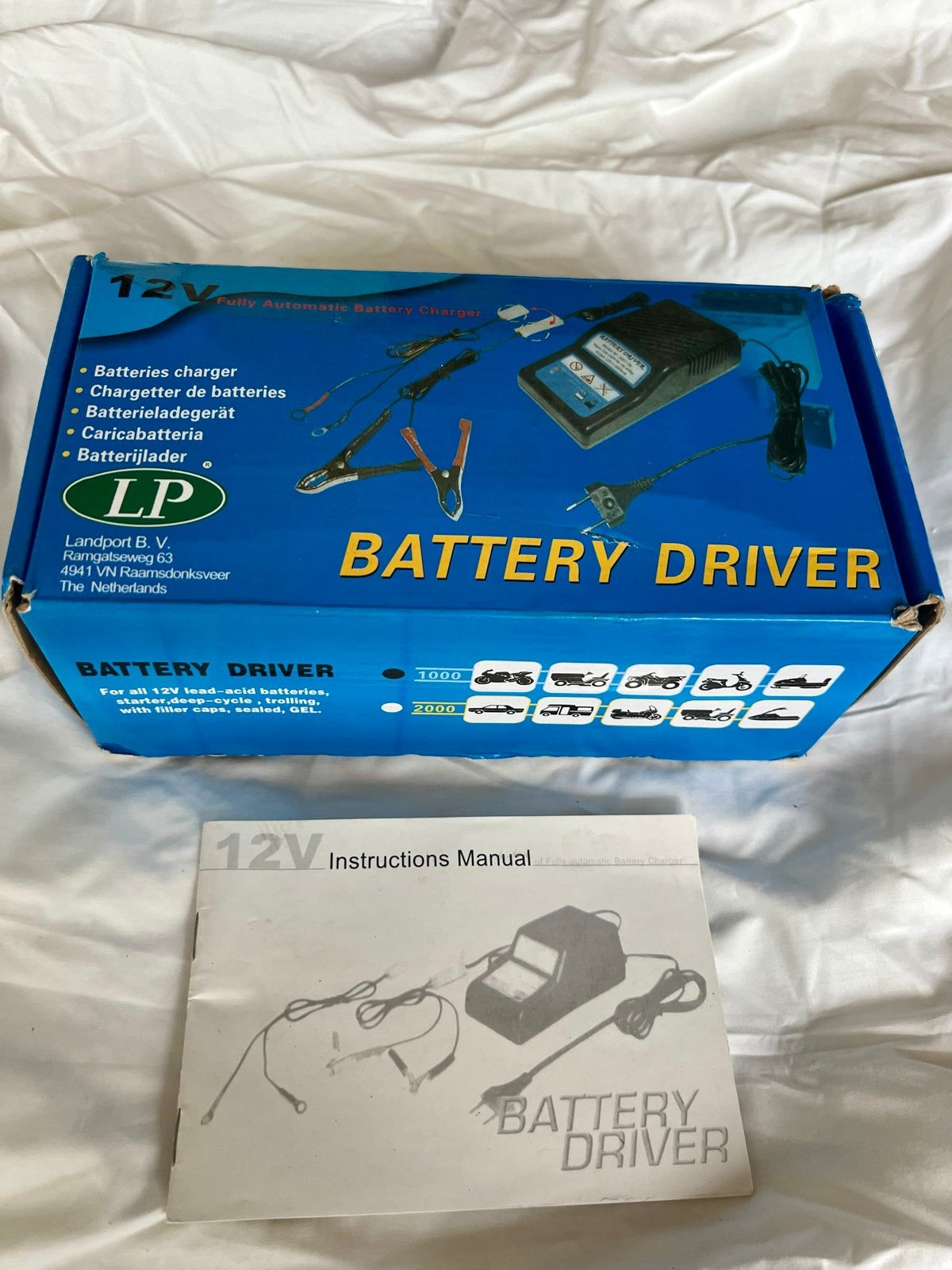 Batterijoplader 12V - Volautomatisch - Nieuw in doos, Ophalen of Verzenden, Nieuw, Universele onderdelen