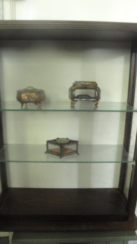 vitrine wandkastje, Huis en Inrichting, Kasten | Vitrinekasten, Minder dan 100 cm, 25 tot 50 cm, 50 tot 100 cm, Ophalen of Verzenden