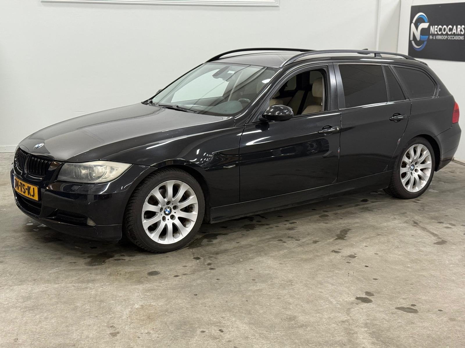 BMW 3-serie Touring 318i High Executive / AUTOMAAT / MULTIEM, Automaat, Achterwielaandrijving, 4 cilinders, 129 pk