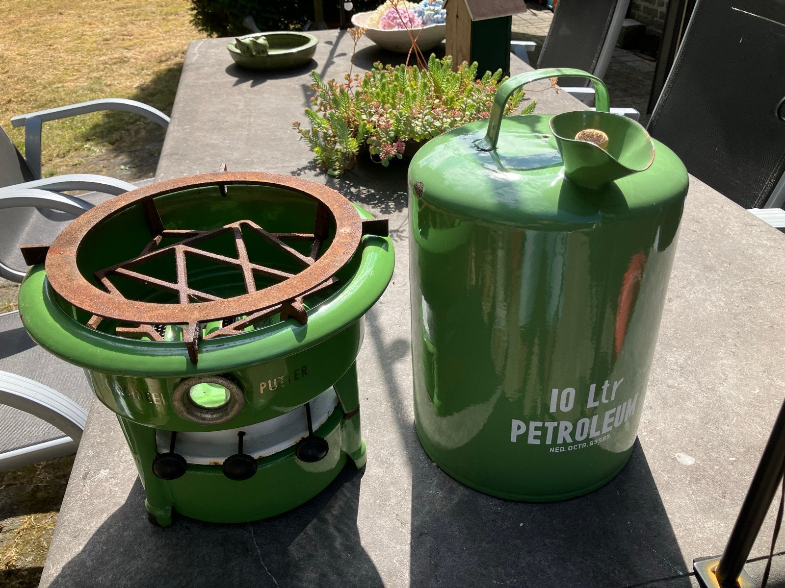 Vintage Petroleumstel en Petroleumkan - Groen, Ophalen