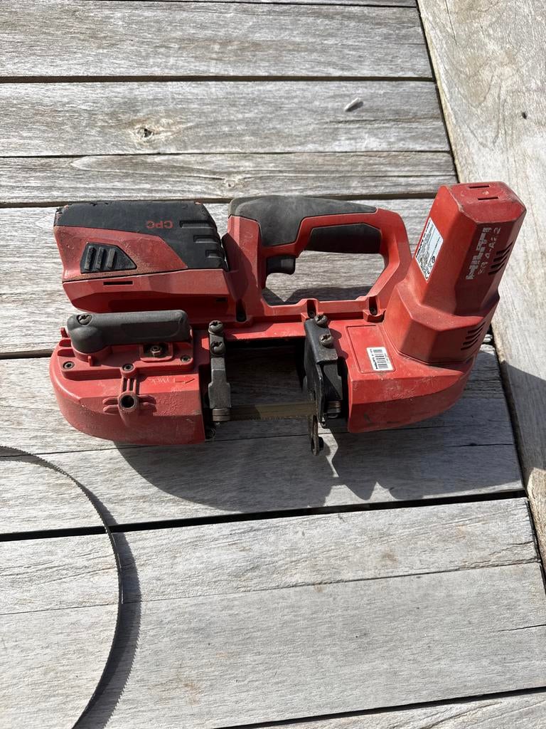 Hilti SB 4-A22 Accu Bandzaag - Gebruikt met Nieuw Zaagblad, Ophalen, Minder dan 30 mm, Gebruikt, Overige typen