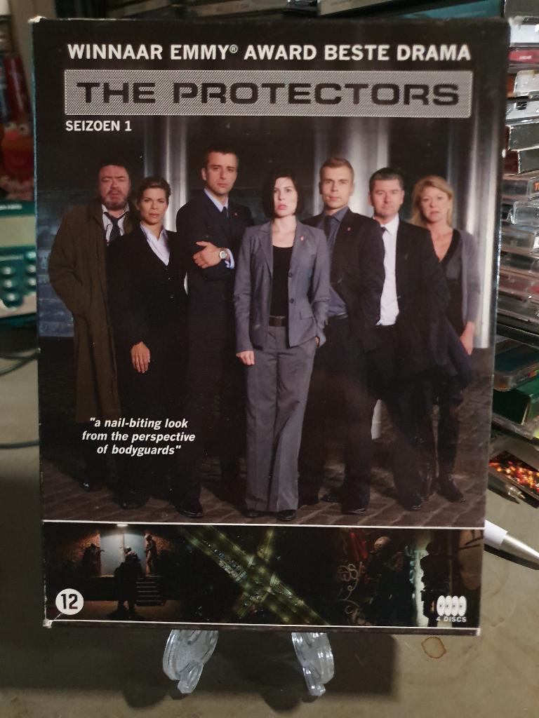 The Protectors - Seizoen 1 (4 DVD), Cd's en Dvd's, Dvd's | Tv en Series, Vanaf 12 jaar, Ophalen, Zo goed als nieuw