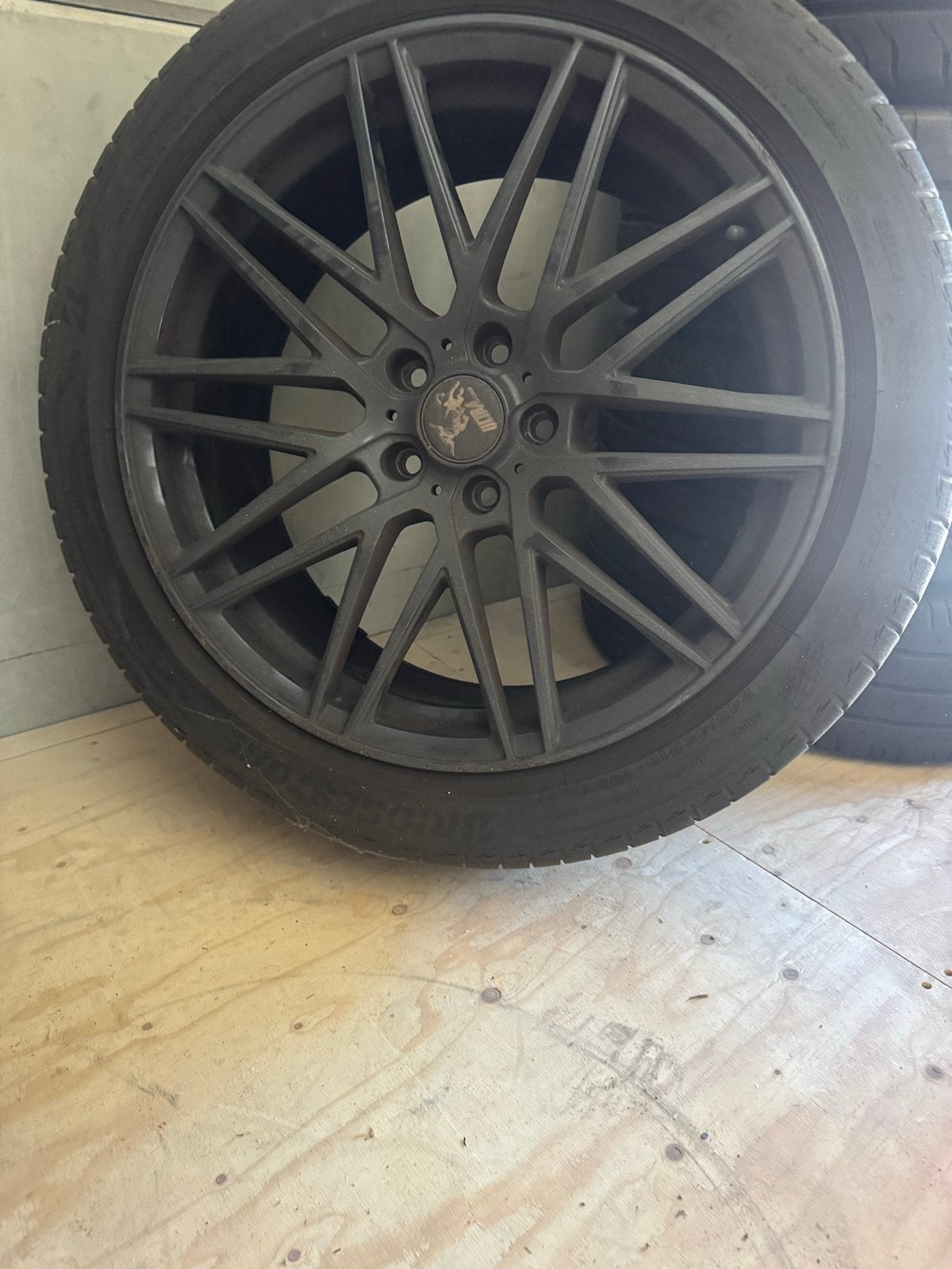 19 inch velgen Renault Trafic & Bridgestone 245/45R19 silent, Auto-onderdelen, Banden en Velgen, Banden en Velgen, Personenwagen