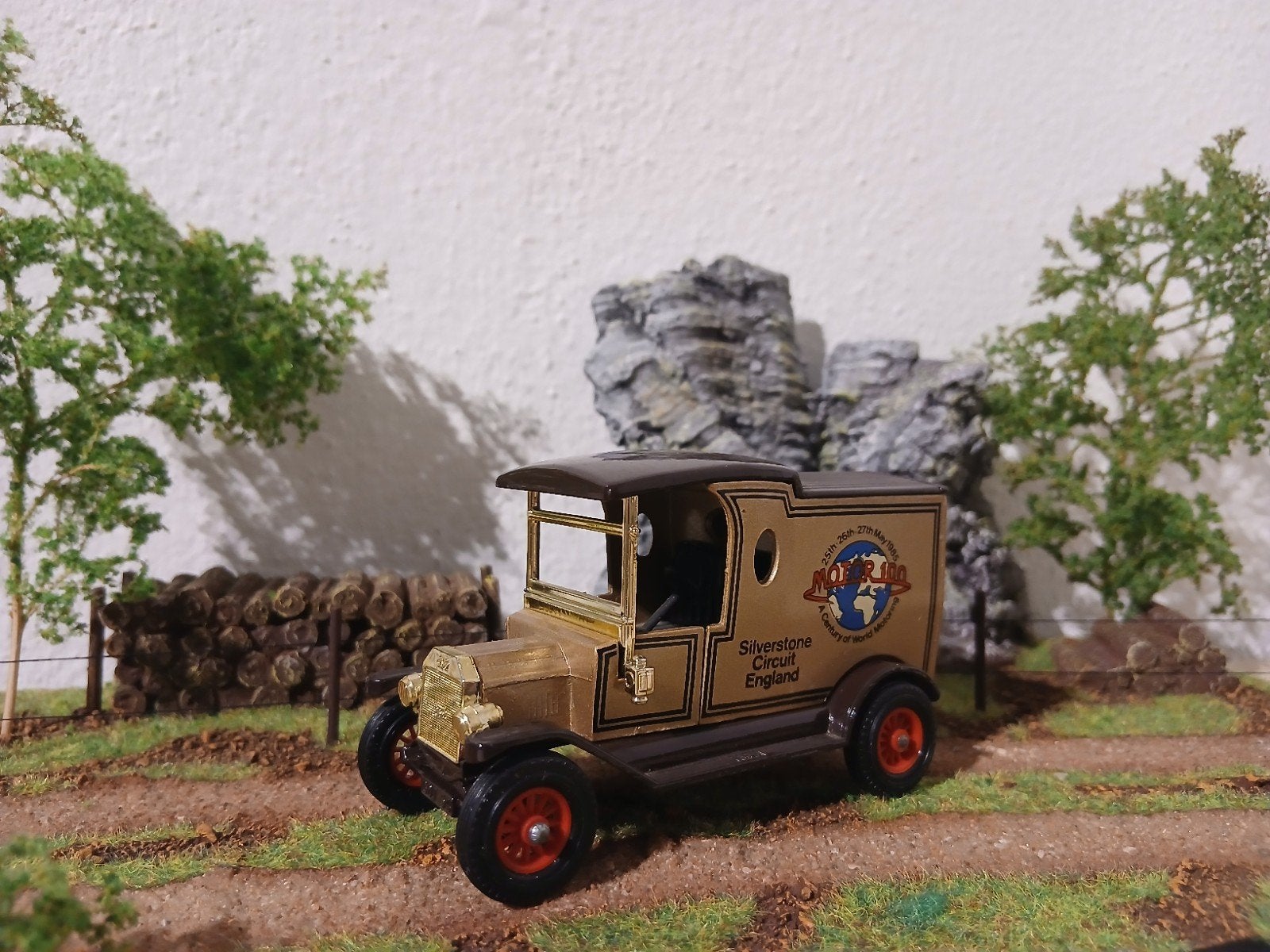 Matchbox ford model t silverstone circuit motor 100 y-3 mint, Ophalen of Verzenden, Zo goed als nieuw, Auto, Matchbox