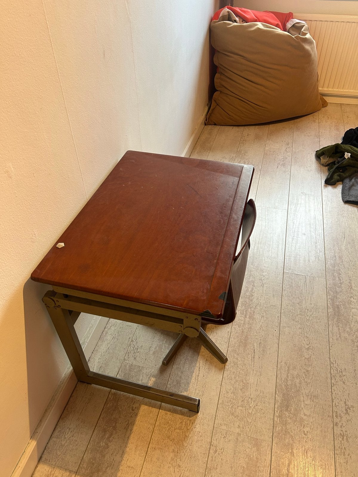Vintage kinderbureau / tekentafel, Ophalen, Gebruikt, Hout, Kinderbureau