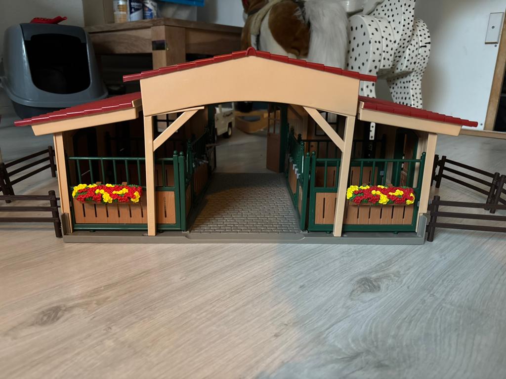 Schleich paarden stal, Kinderen en Baby's, Speelgoed | Overig, Ophalen of Verzenden, Zo goed als nieuw, Jongen of Meisje