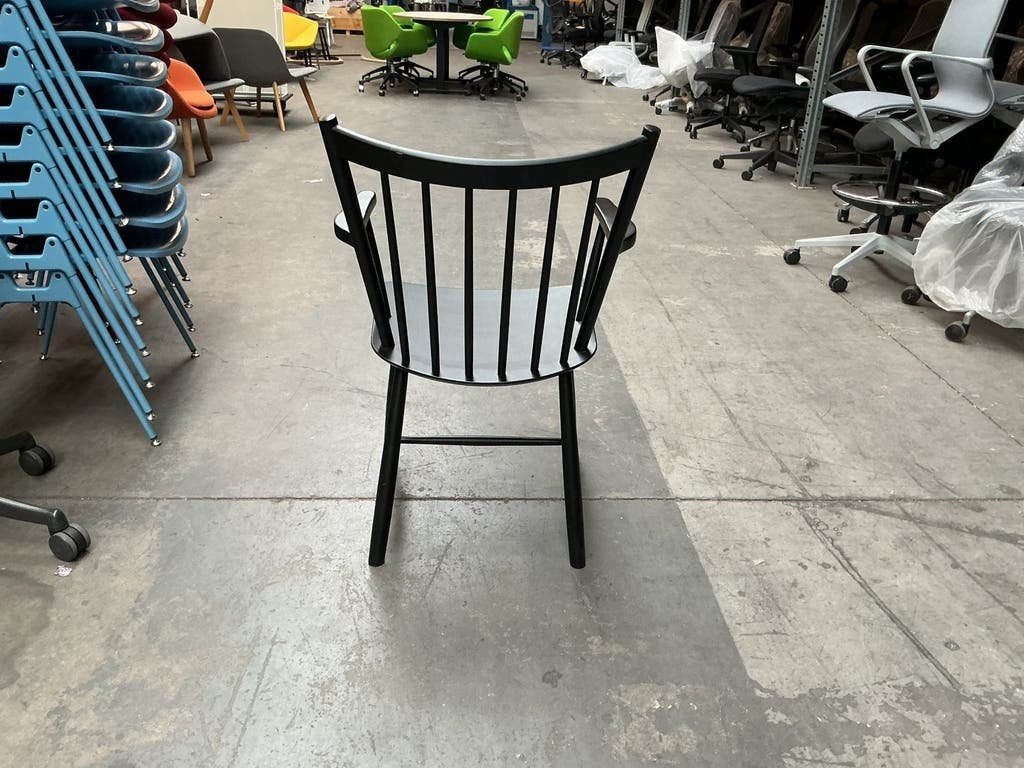 HAY J42 Zwart | Eiken | Design Stoelen | Hout | Armleuningen, Gebruikt, -, Zwart, -
