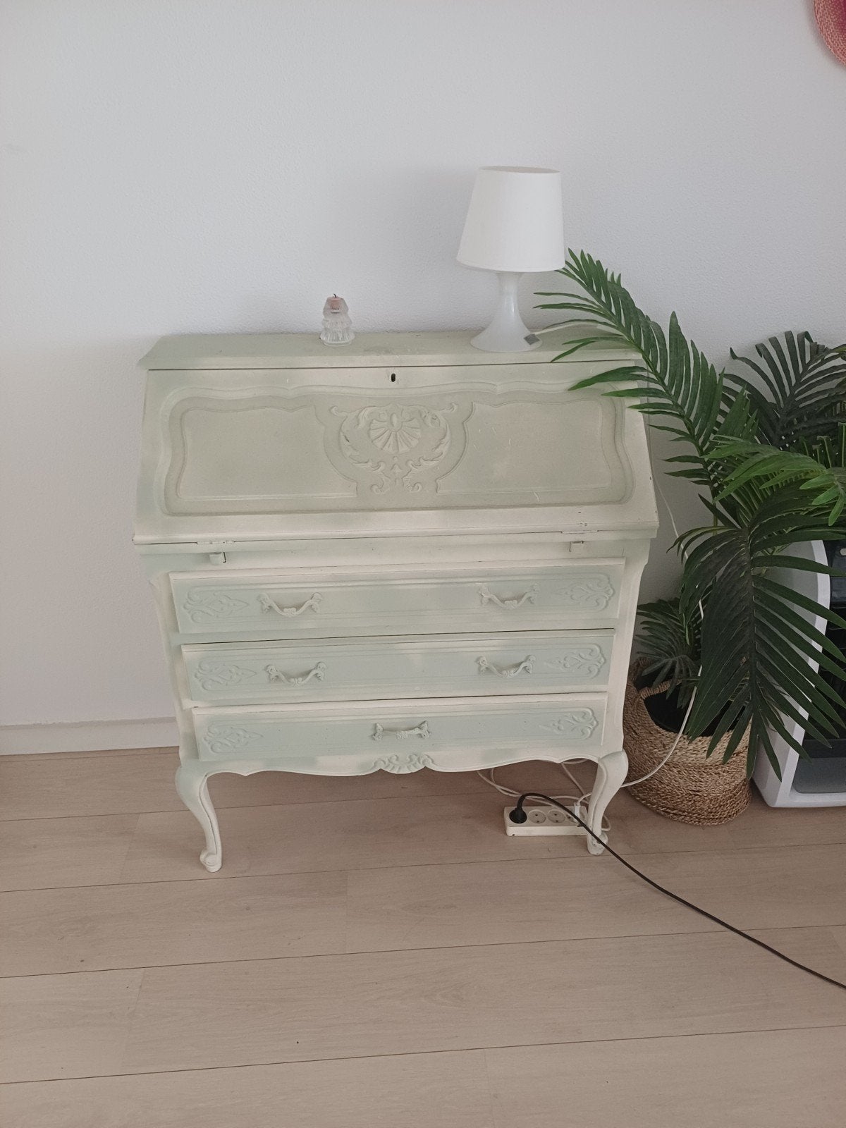 GRATIS GRATIS Secretaire in roomwit met lichtgroen, Ophalen, Gebruikt, Landelijke, Vintage