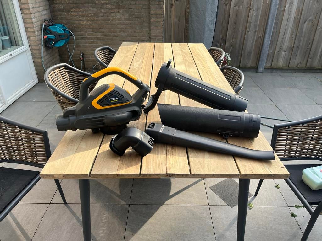 Stiga SBL 2600 Bladblazer (elektrisch), Ophalen of Verzenden, Zo goed als nieuw, Elektrisch, Handgedragen