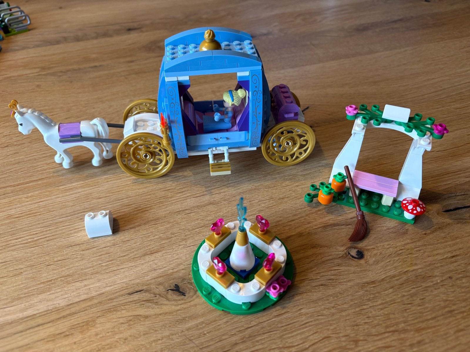 LEGO Disney Princess Assepoester's Romantische Koets (41053), Ophalen of Verzenden, Gebruikt, Overige merken