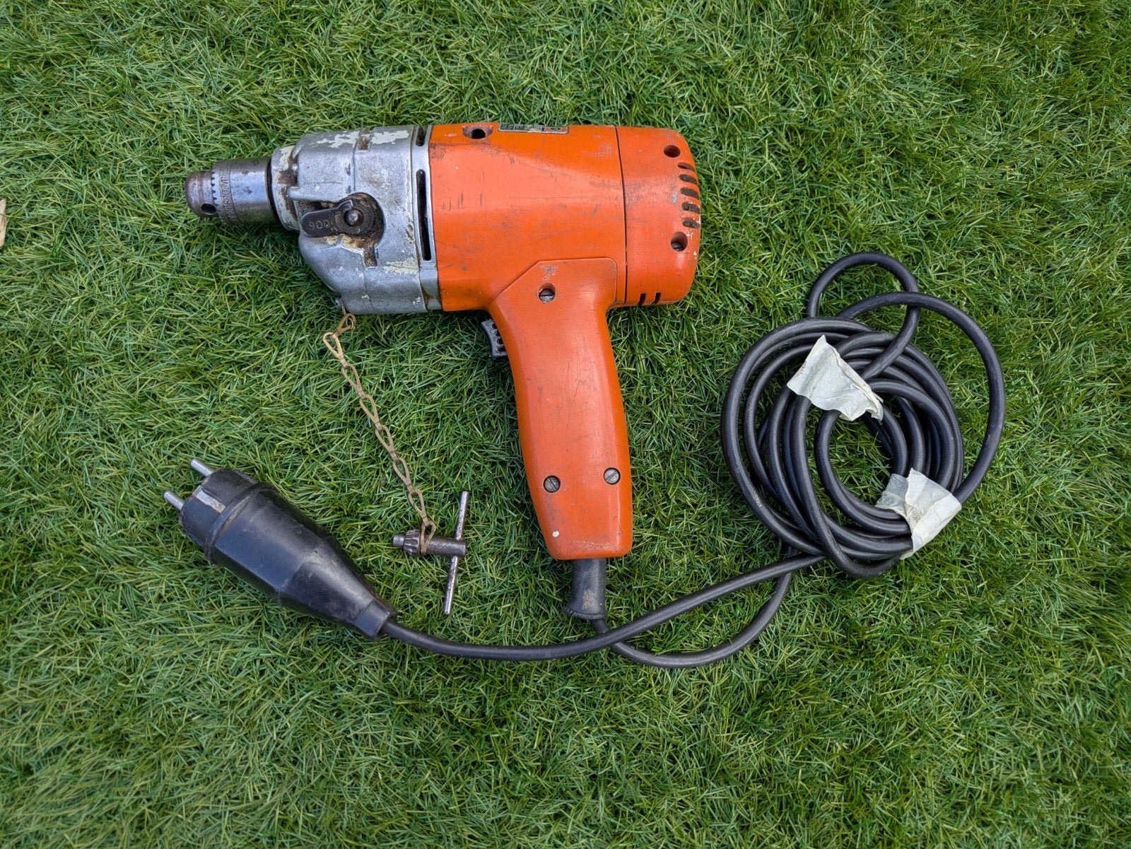 Black & Decker Boormachine DNJ.52 - Vintage en Krachtig, Ophalen of Verzenden, Gebruikt, Minder dan 400 watt, Boormachine
