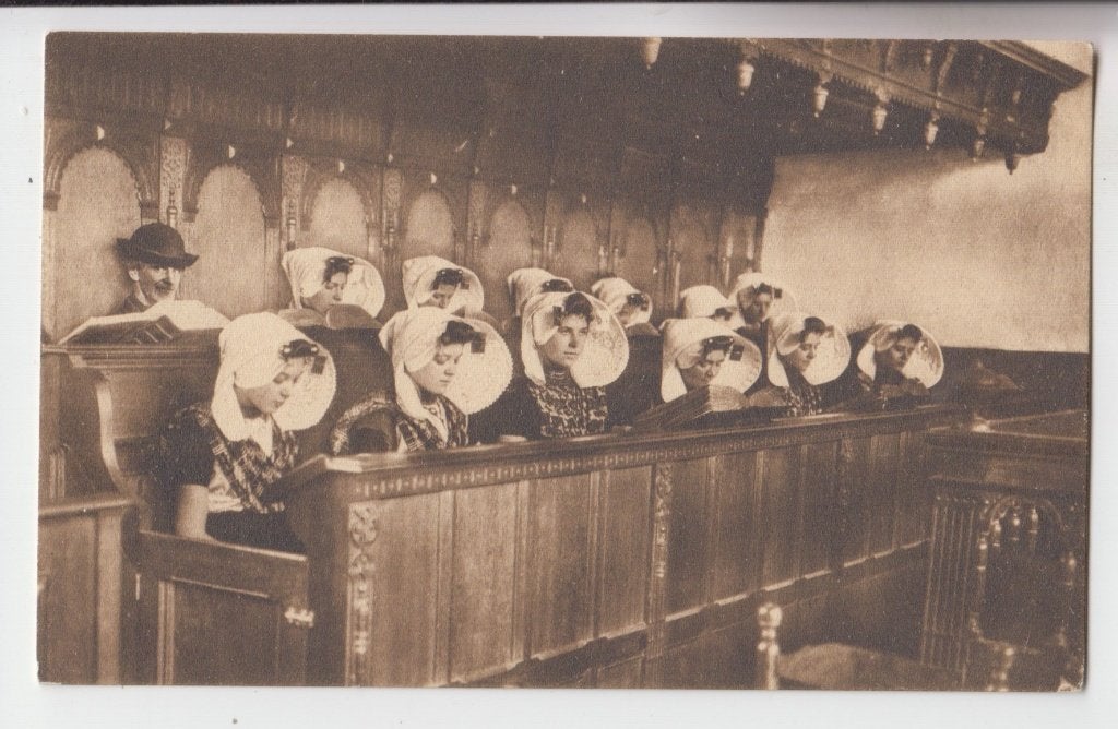 152 Vrouwen Man Interieur Kerk Zuid-Beveland Zeeland B10, Verzamelen, Ansichtkaarten | Nederland, Verzenden, Voor 1920, Ongelopen
