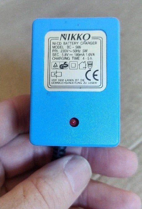 Vintage Nikko BC-500 Ni-Cd Batterijlader output 5,8V - 180mA, Ophalen of Verzenden, Gebruikt, Overige schalen, Onderdeel