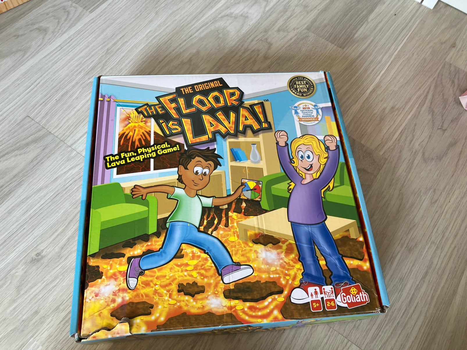 The Floor is Lava, Ophalen of Verzenden, Zo goed als nieuw