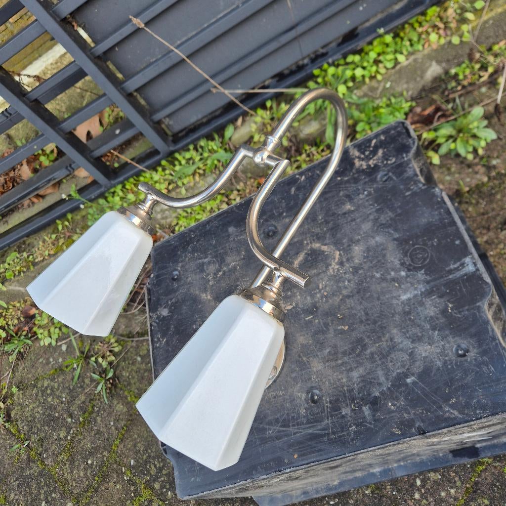 2 prachtige art deco (badkamer) lampen 37cm hoog 26 breed, Ophalen of Verzenden, Zo goed als nieuw