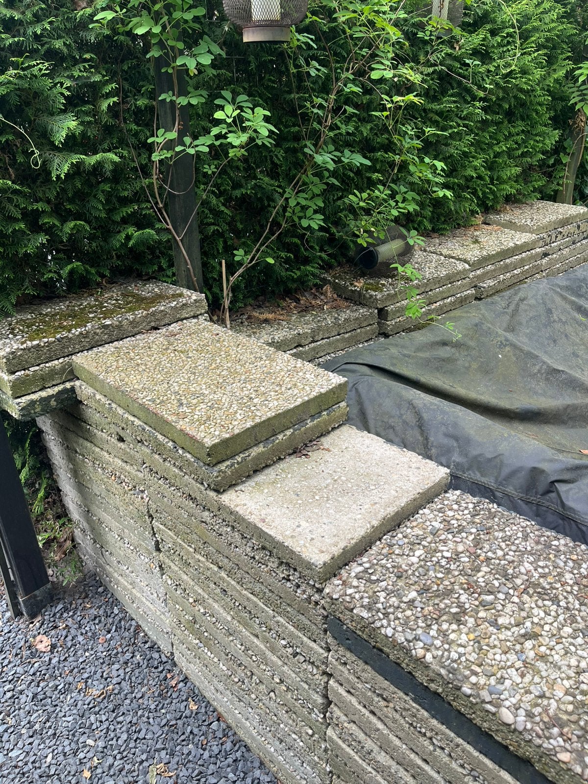Gratis afhalen: grindtegels 40x60, 100stuks, Tuin en Terras, Ophalen, Gebruikt, Beton, Terrastegels