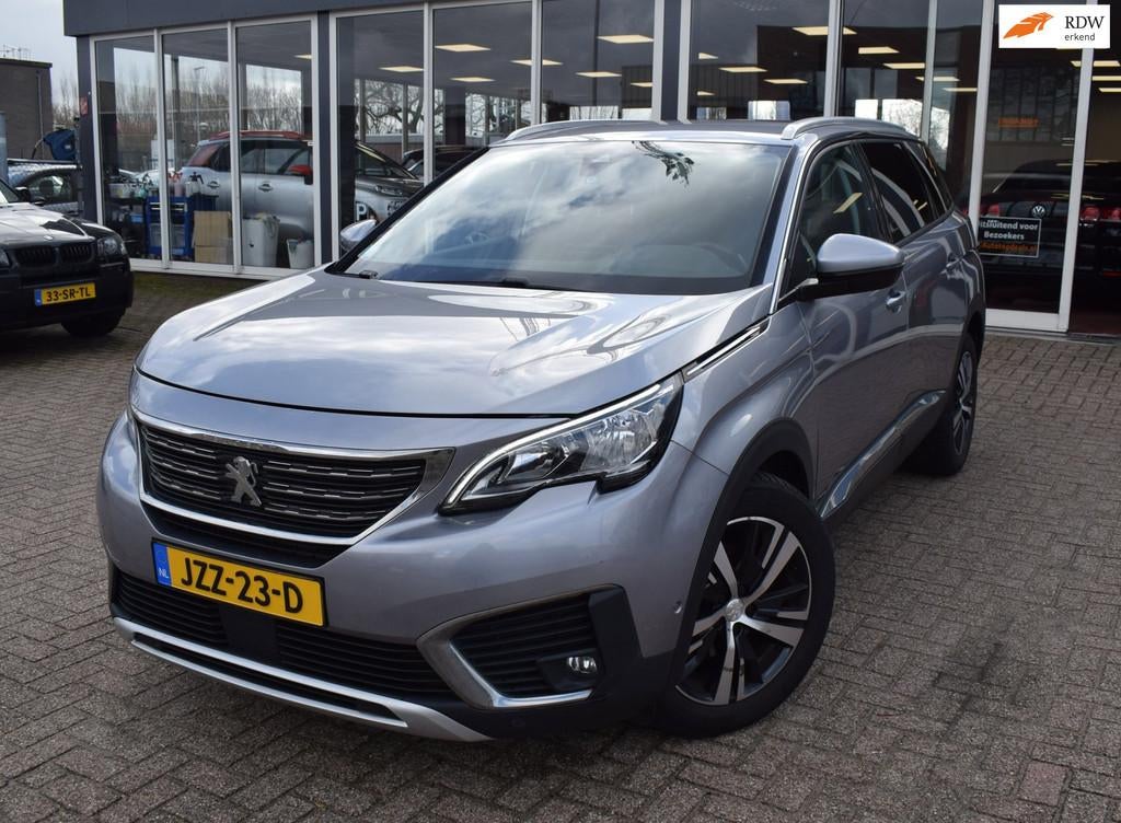 Peugeot 5008 1.2 PureTech Allure |7 PERS.|NAVI|CLIMATE CONTR, Parkeersensor, Gebruikt, 1199 cc, Bedrijf