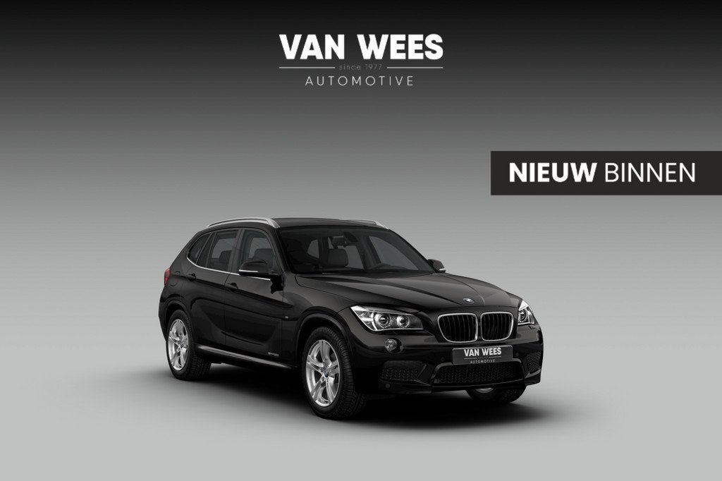 BMW X1 sDrive20i High Executive M sport | 2e eigenaar | NL a, 4 cilinders, Zwart, 184 pk, SUV of Terreinwagen